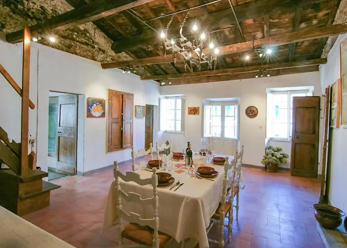 Апартаменты 3 Bedroom In Stazzema