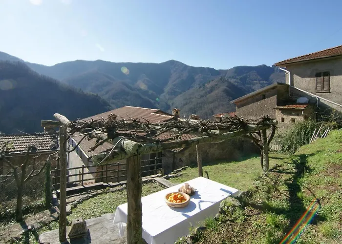 Апартаменты 3 Bedroom In Stazzema